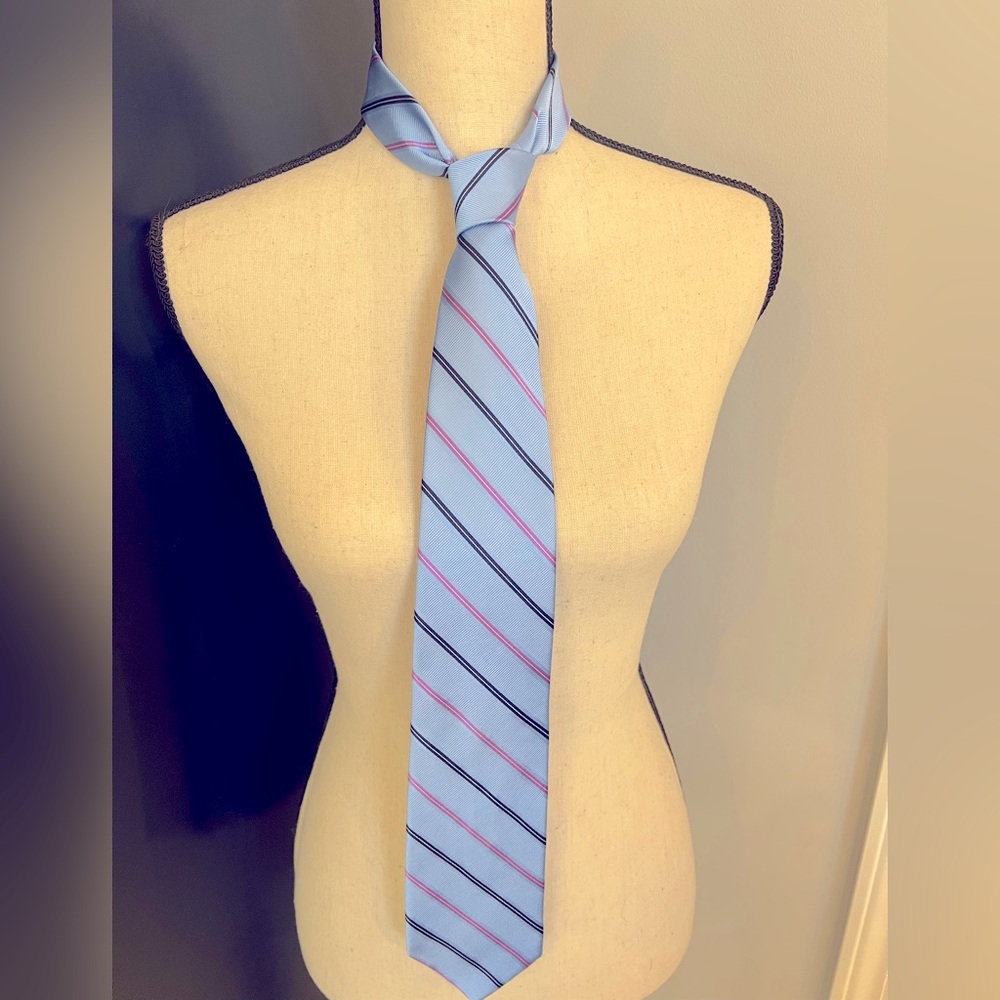 Brooks Brothers tie